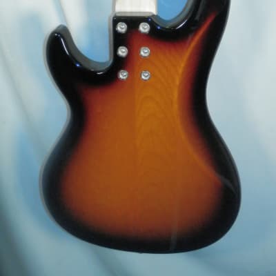 G&L Fullerton Deluxe SB-1 3-tone Sunburst 4-string electric bass with gig bag used Made in USA image 11