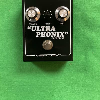 VERTEX ULTRA PHONIX オーバードライブ Vertex Effects Ultraphonix Overdrive Pedal Reviews | Sweetwater