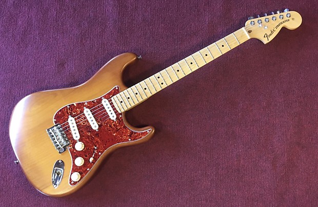 Fender American Special Stratocaster 2014 Satin Honeyburst image 1