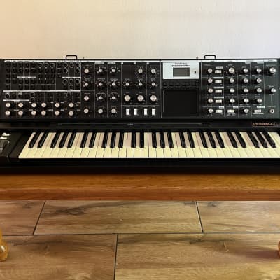 Moog Minimoog Voyager XL 61-Key Monophonic Synthesizer - Limited Edition 40th Anniversary - Black