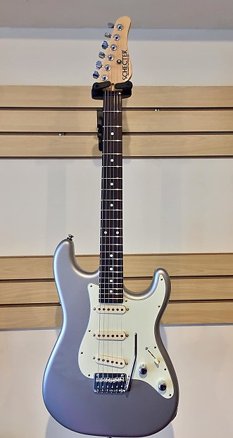 Schecter Nick Johnston Traditional 2016 Atomic Silver