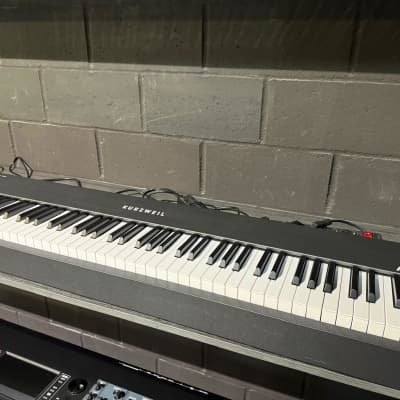 Kurzweil KM88 88-Key MIDI Controller 2021 - Present - Black
