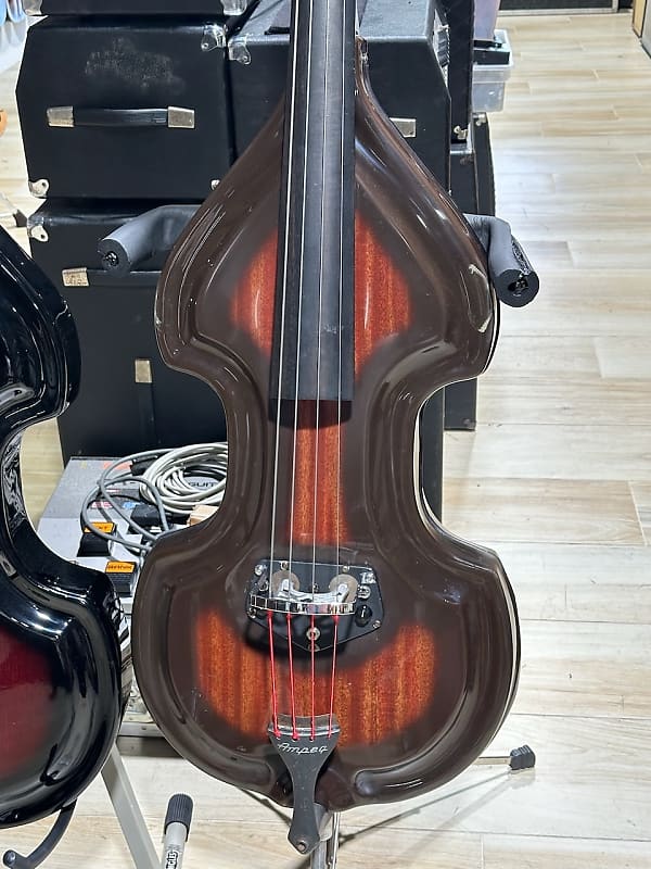 Ampeg Baby Bass ビンテージ60s' 【手渡し限定】 Ampeg Baby Bass Electric Bass (late 1960s) | RetroFret