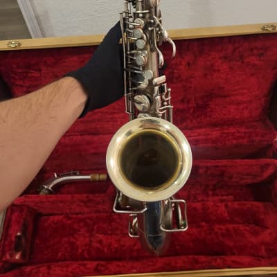 Vintage Silver-Plated Alto Saxophone – Wurlitzer (Mead Cycle, Conn Stencil) – Plays Well, Original Neck, Extras Included image 3