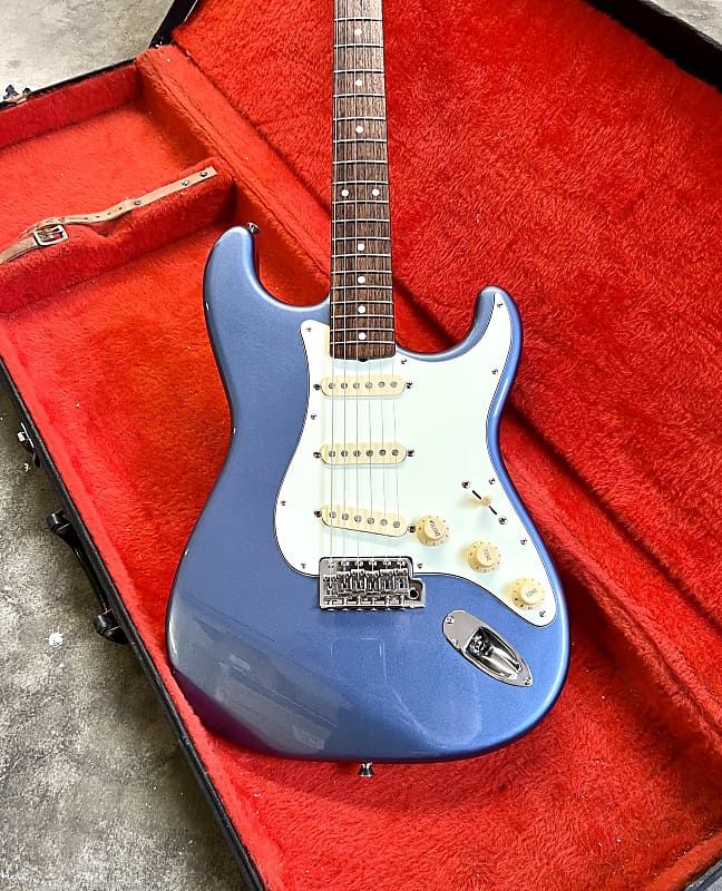 Fender Stratocaster ST62−TX geyolpggyi4fn5bbpwfg.jpg