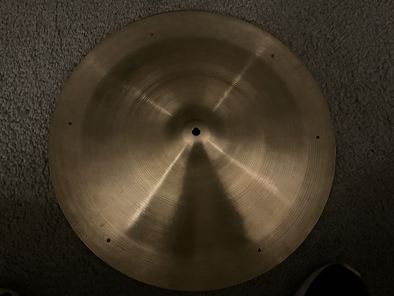 Zildjian 18” Chinese Cymbal with Rivet Holes Reverb
