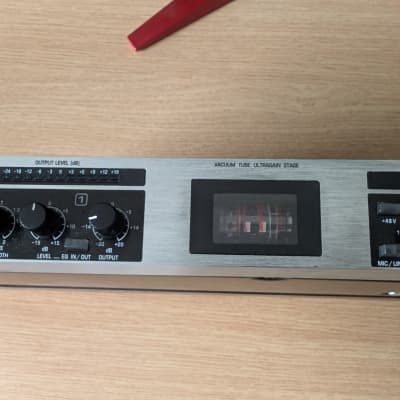 Behringer Ultragain Pro MIC2200 Vacuum Tube Mic Line Preamp 2009 - Present - Standard image 6