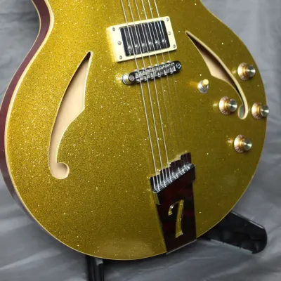 ギター Italia Guitars TORINO V Gold Sparkle A Beautiful GOLD SPARKLE Italia Torino Semi-Hollow Electric