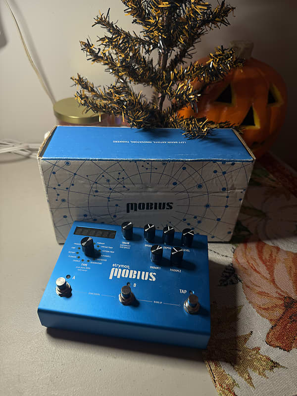 Strymon Mobius