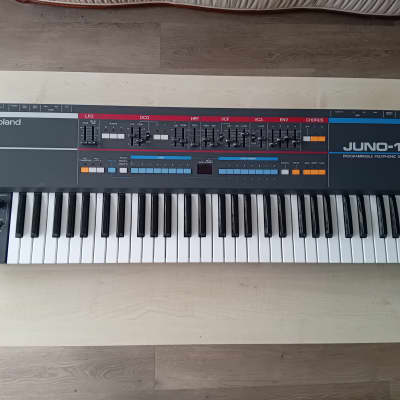 Roland Juno-106 61-Key Programmable Polyphonic Synthesizer 1984 - 1985 - Black