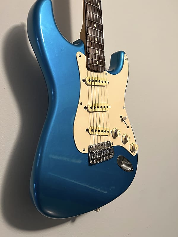 Gorgeous 80's Fender ST-362V Strat vintage MIJ FugiGen Lake