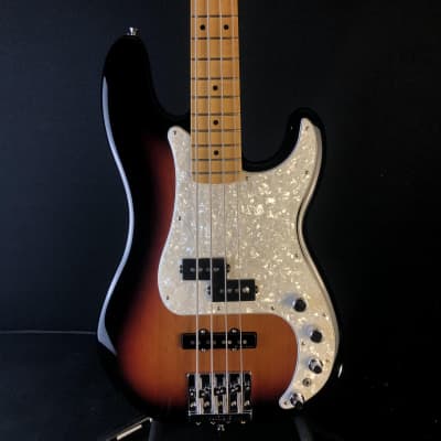 Fender Japan Pb62-70Us 3 Tone Sunburst Safe delivery from