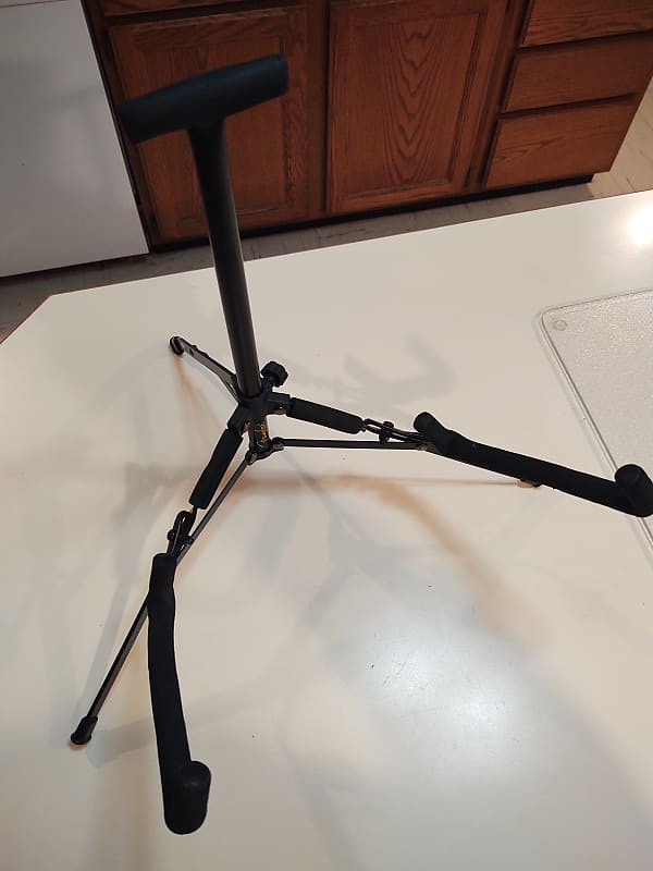 Fender Folding Acoustic Guitar Stand 2019 - Black | Reverb