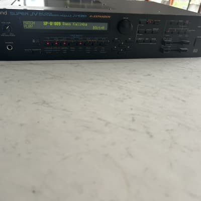 Roland JV-1080 64-Voice Synthesizer Module 1994 - 2001 - Black