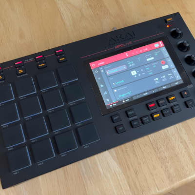 Akai Professional: MPC Live II - Gearspace