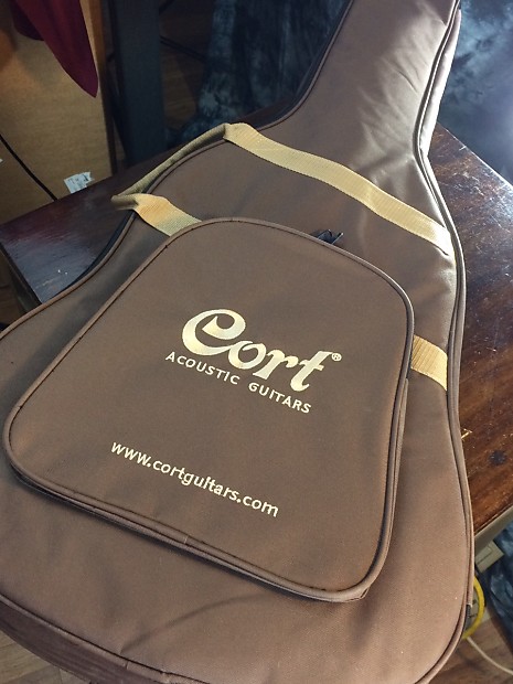Cort Jumbo Premium Gigbag