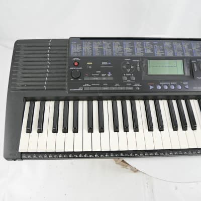 Used Yamaha PSR-320 KEYBOARD PARTY IN A BOX Keyboards 61-Key