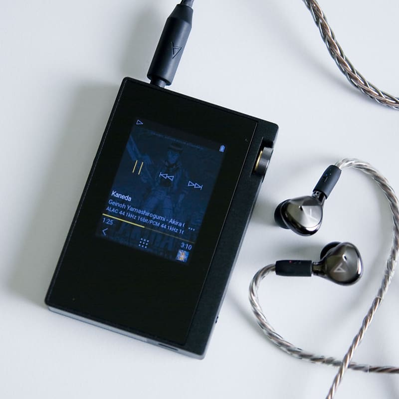 ONKYO DP-S1 Portable High Resolution Audio Player in Excellent