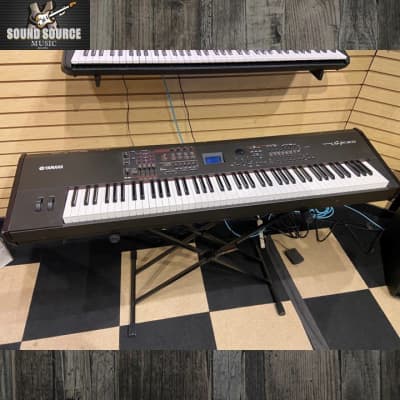 Used Yamaha S90 XS 88 Key Music Synthesizer