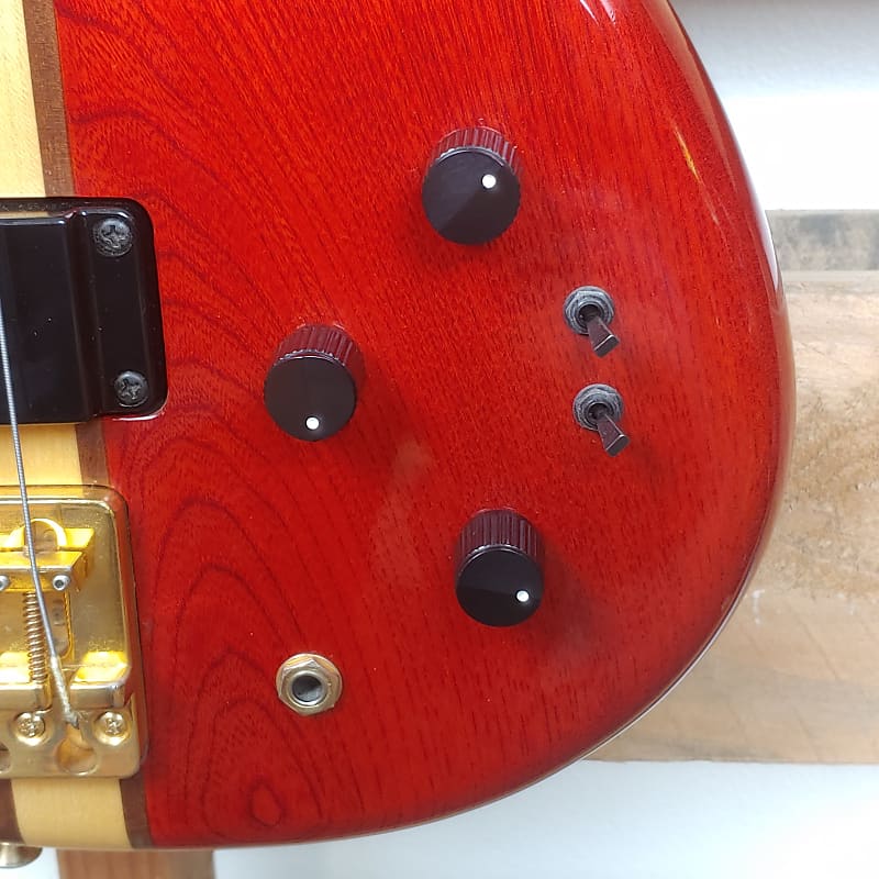 Aria Pro II SB-RSZ/PR Rudy Sarzo signature model Bass Red Luthier Project