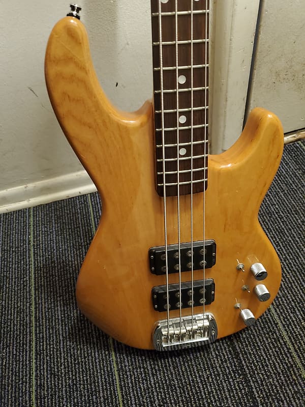 G&L L-2000 Bass 1998 Natural Gloss w/ Rosewood Fretboard