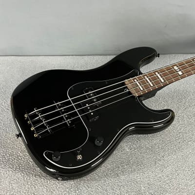 Fender Artist Series Duff McKagan Deluxe Precision Bass | Reverb