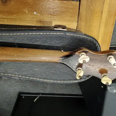 Leo Master 5 String Banjo with chip board case image 9