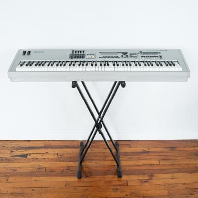 Yamaha MO 8 Production Synthesizer