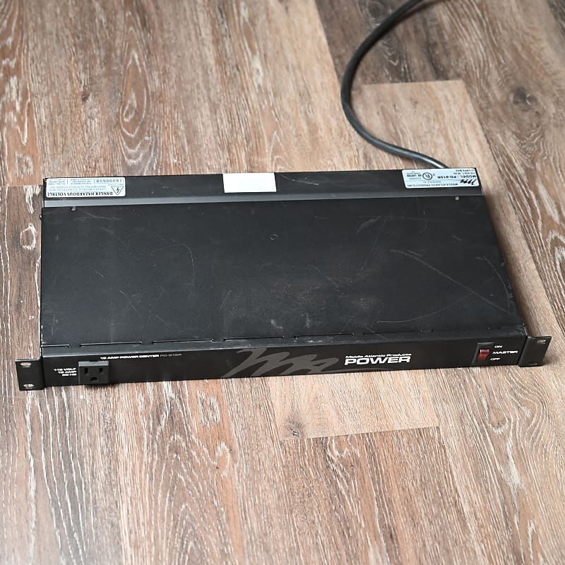 (10666) Middle Atlantic PD-915R  			