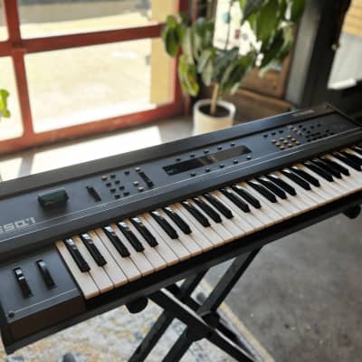 Ensoniq ESQ-1 Wave Synthesizer 1986 - Black
