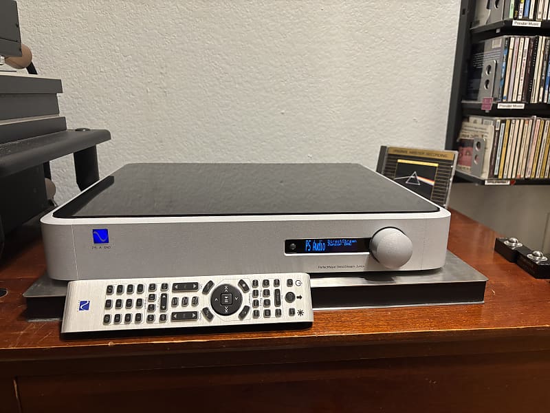 PS Audio PerfectWave DirectStream Junior DSJ Streaming DAC (Redcloud) 2018 - Silver  			