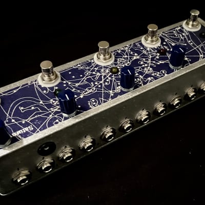 Saturnworks 5 - Looper Multi True Bypass Loop Pedal with Volume Controls - Handcrafted in California image 2