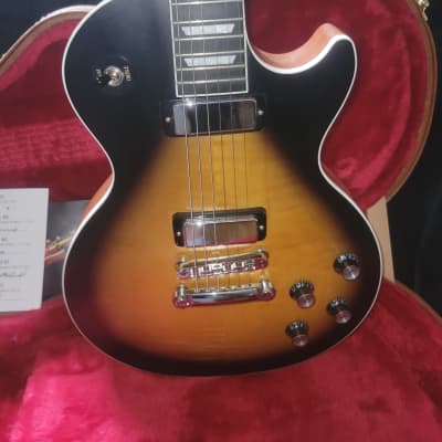 Gibson Les Paul Deluxe Player Plus 2018 Satin Sunburst image 3