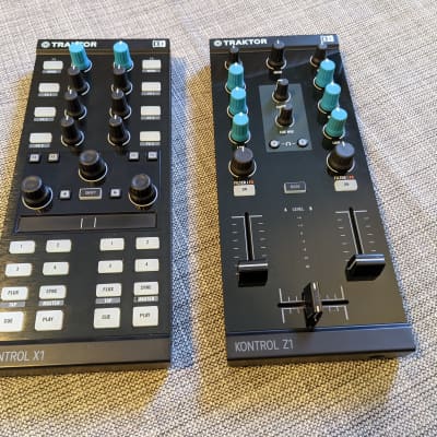 Native Instruments Traktor Kontrol Z1 & X1 Mk2 w/ UDG Hard Cases