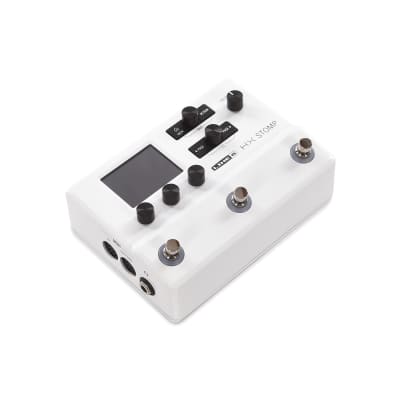 Line 6 HX Stomp Multi-Effects White Guitar Pedal w/  Instrument Cables & Polishing Cloth image 3