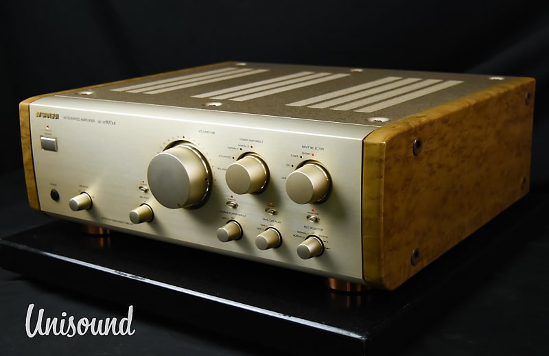 Sansui AU-α907XR Integrated Amplifier in Very Good | Reverb Canada