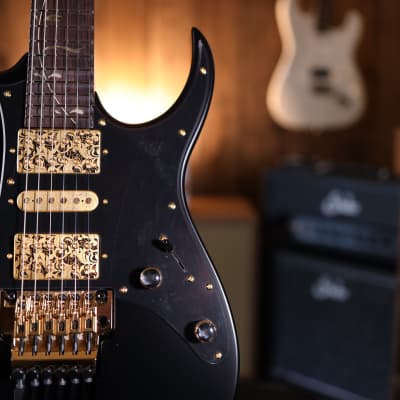 Ibanez Steve Vai Signature PIA3761 Electric Guitar - Onyx Black image 4
