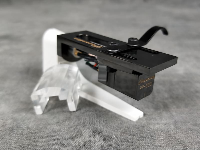 Phasemation PP-300 MC Cartridge &amp; CS-1000 Headshell In Excellent Condition  			
