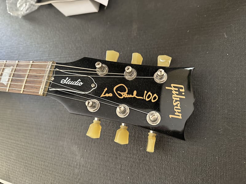 Gibson Les Paul Studio 2015 • G-force付き Gibson Les Paul Studio 2015 | Reverb