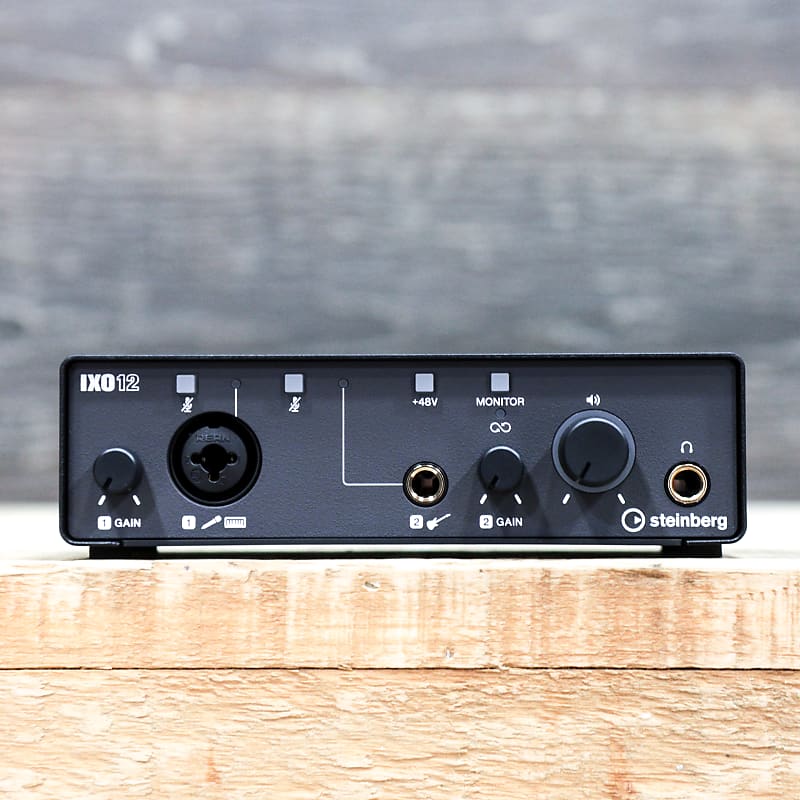 Steinberg IXO12 Black 2-In/2-Out 24-bit/192 kHz IXO Mic-Pre