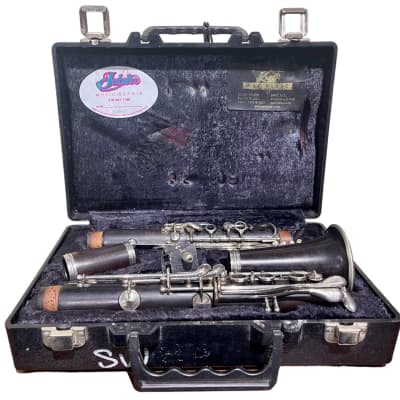 Pre-Owned Buffet Crampon E11 Clarinet w/ Hardshell Case image 2