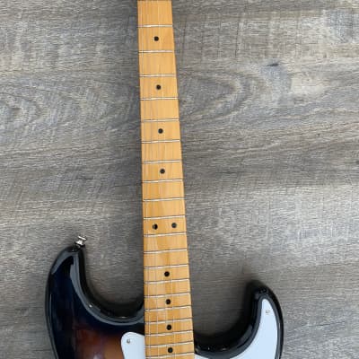 Squier Classic Vibe Stratocaster '50s 2009 - 2018 2-Color Sunburst image 4