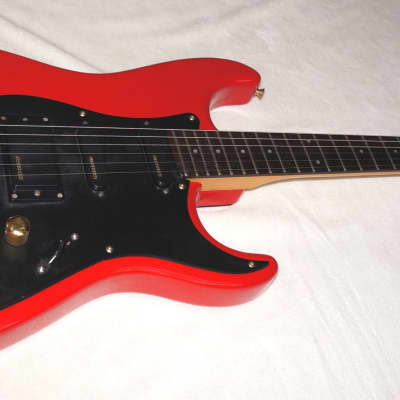 Fernandes Stratocaster / Strat FST-55 Red Floyd Rose The Function