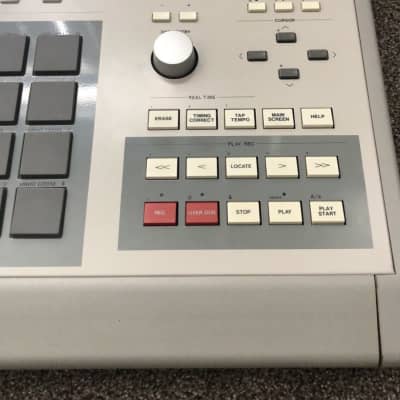 Akai MPC 3000 Classic Sampler Sequencer | Reverb Canada