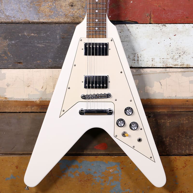 メンテ済 TOKAI FLYING V レリック加工有 フライングVシェイプ メンテ済 TOKAI FLYING V レリック加工有 フライングVシェイプ
