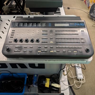 Roland RA-90 image 2
