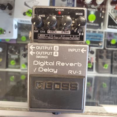 Boss RV-3 Digital Reverb/Delay