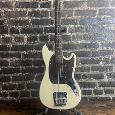 2006 Fender ‘64 Reissue Mustang Bass (Made in Japan) image 3