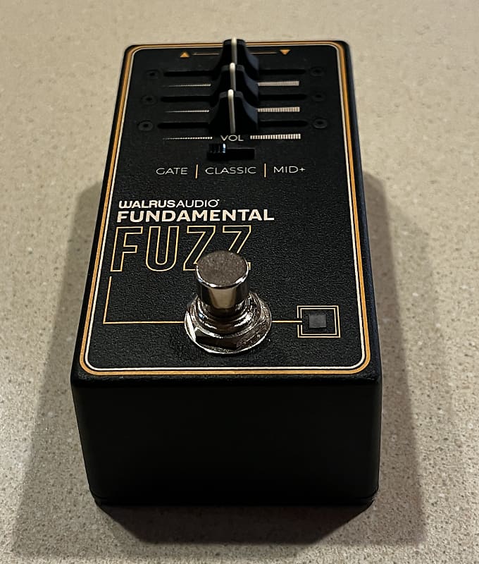 Walrus Audio Fundamental Fuzz