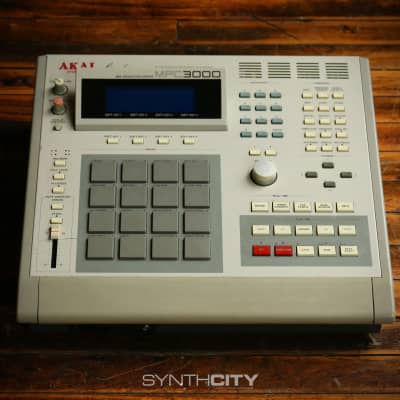 Akai Roger Linn MPC3000 MIDI Production Center w/ Gotek HxC USB Drive